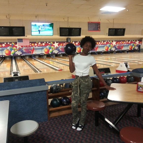 Meet your Posher, Shoeneecee - Picture 5 of 7